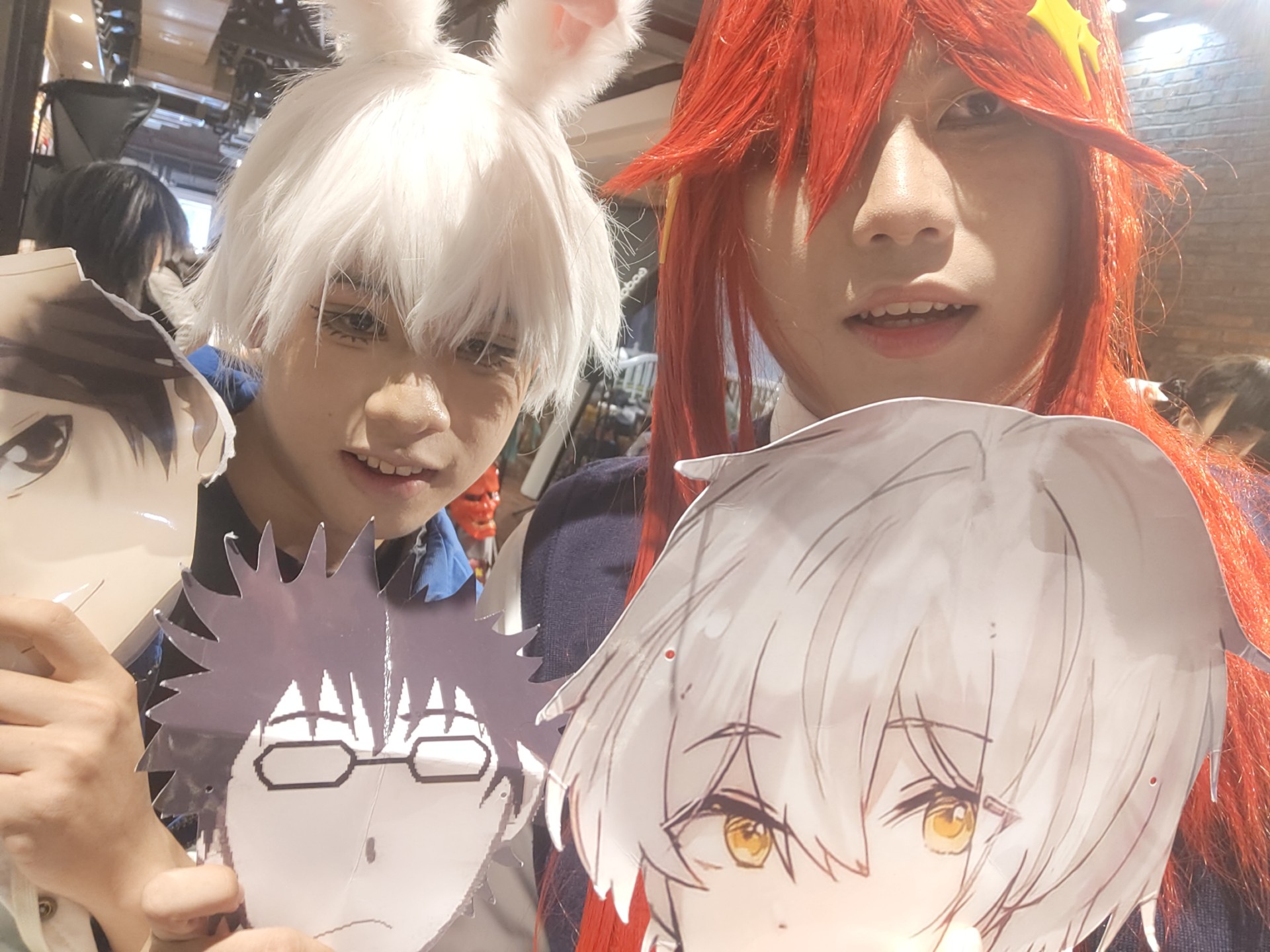 在漫展上跟兄弟一起跳打灰歌是闹哪样