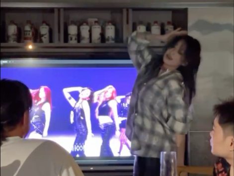 还得是kpop，吃着饭听到girls will be girls直接冲了上去大跳