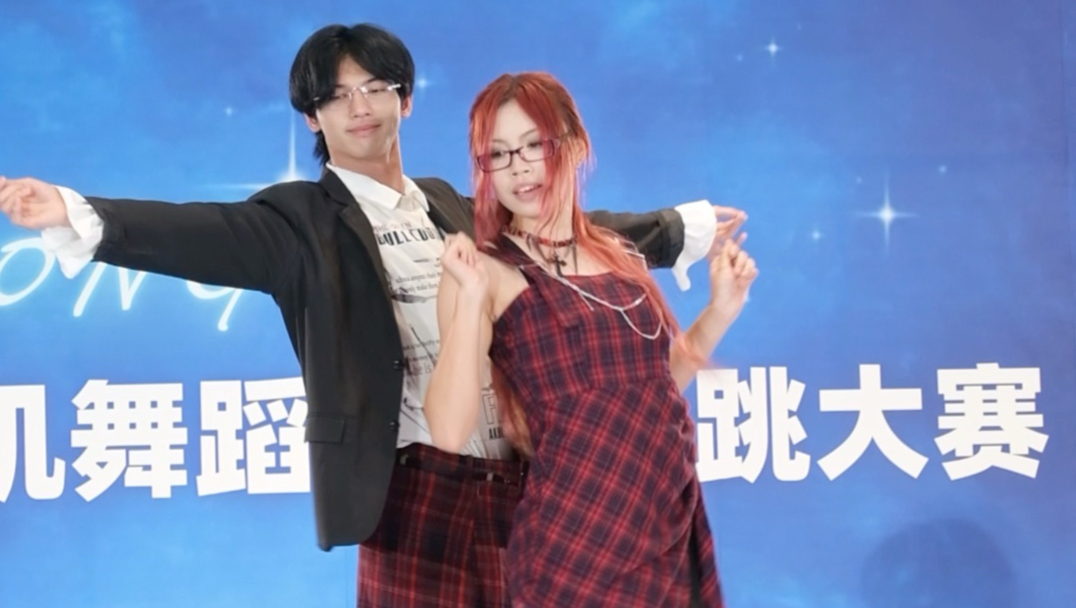 是谁还原了权志龙TOOBAD打歌舞台的打歌服？