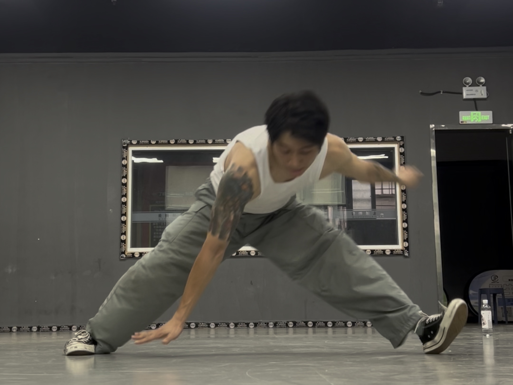 三十三岁的bboy的练习