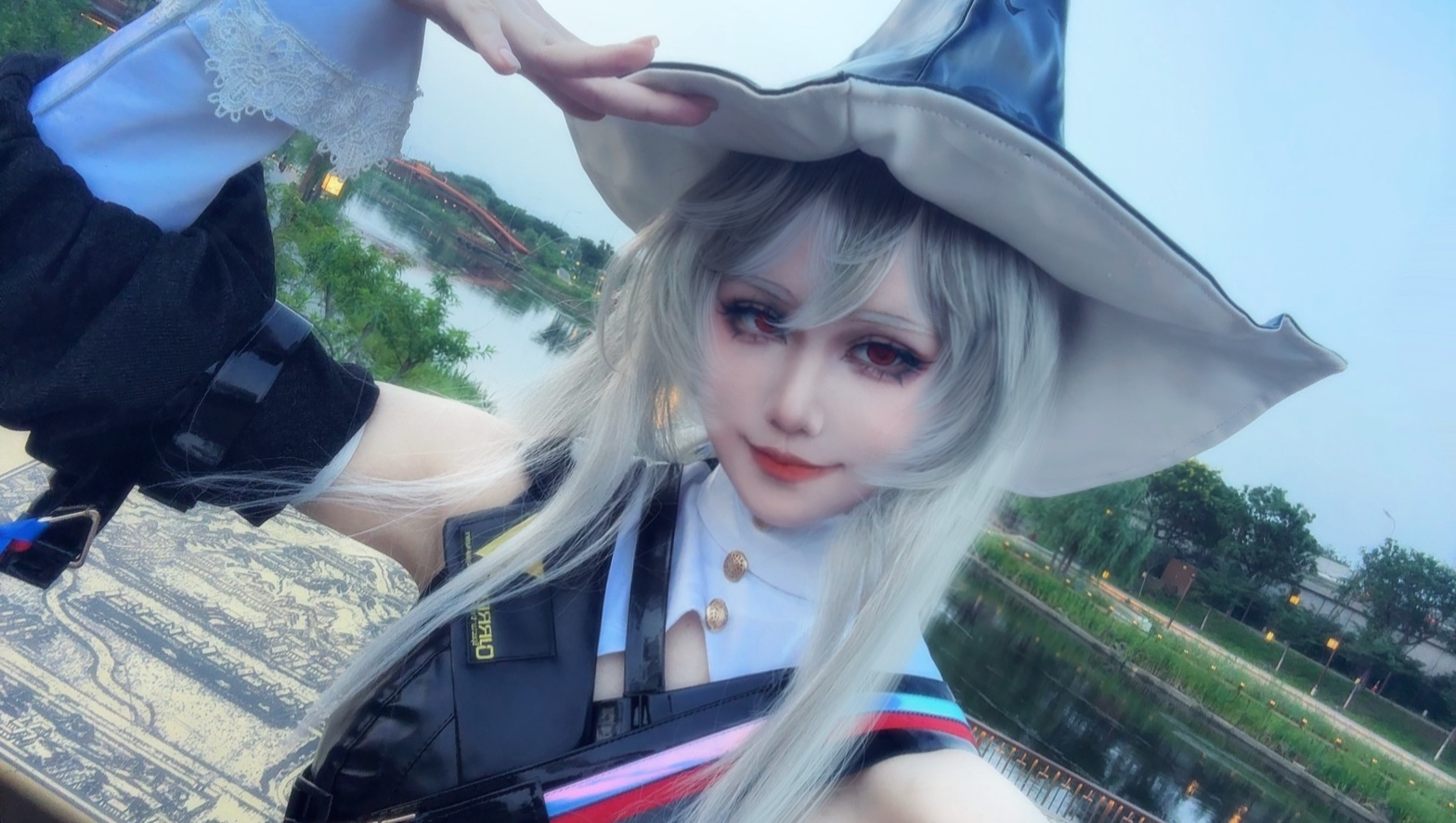 夏天到了，和鲨鲨一起看海吧(u003E^ω^u003C)【归鲨cos see se