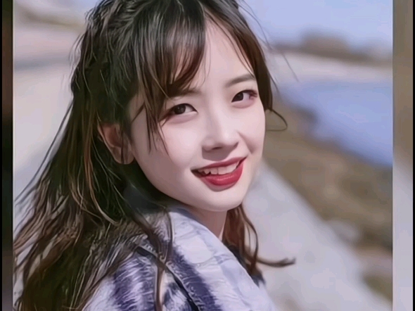 王冰冰的性感小红唇