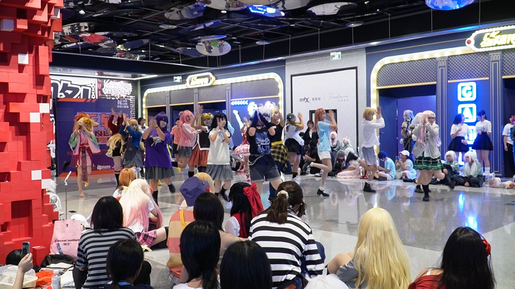 一位随舞人的一天丨汕头万象城N次方年轮随机舞蹈纪录