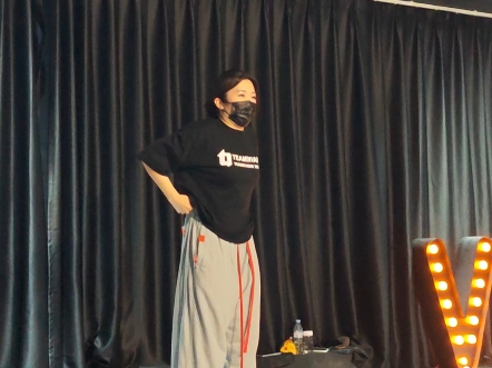 没跳好的侧面是这样 蒲照编舞