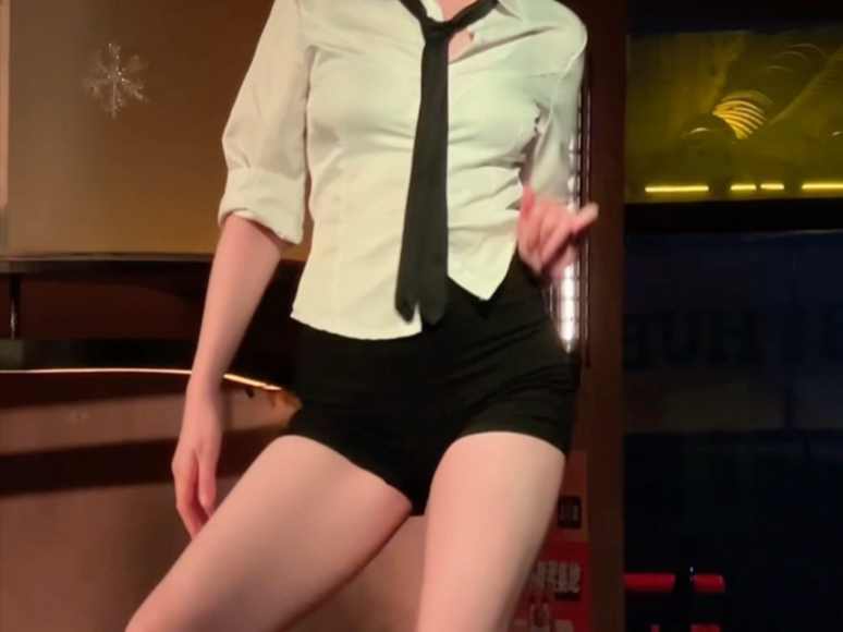 exid-抖抖抖｜有麻辣教师的感觉吗