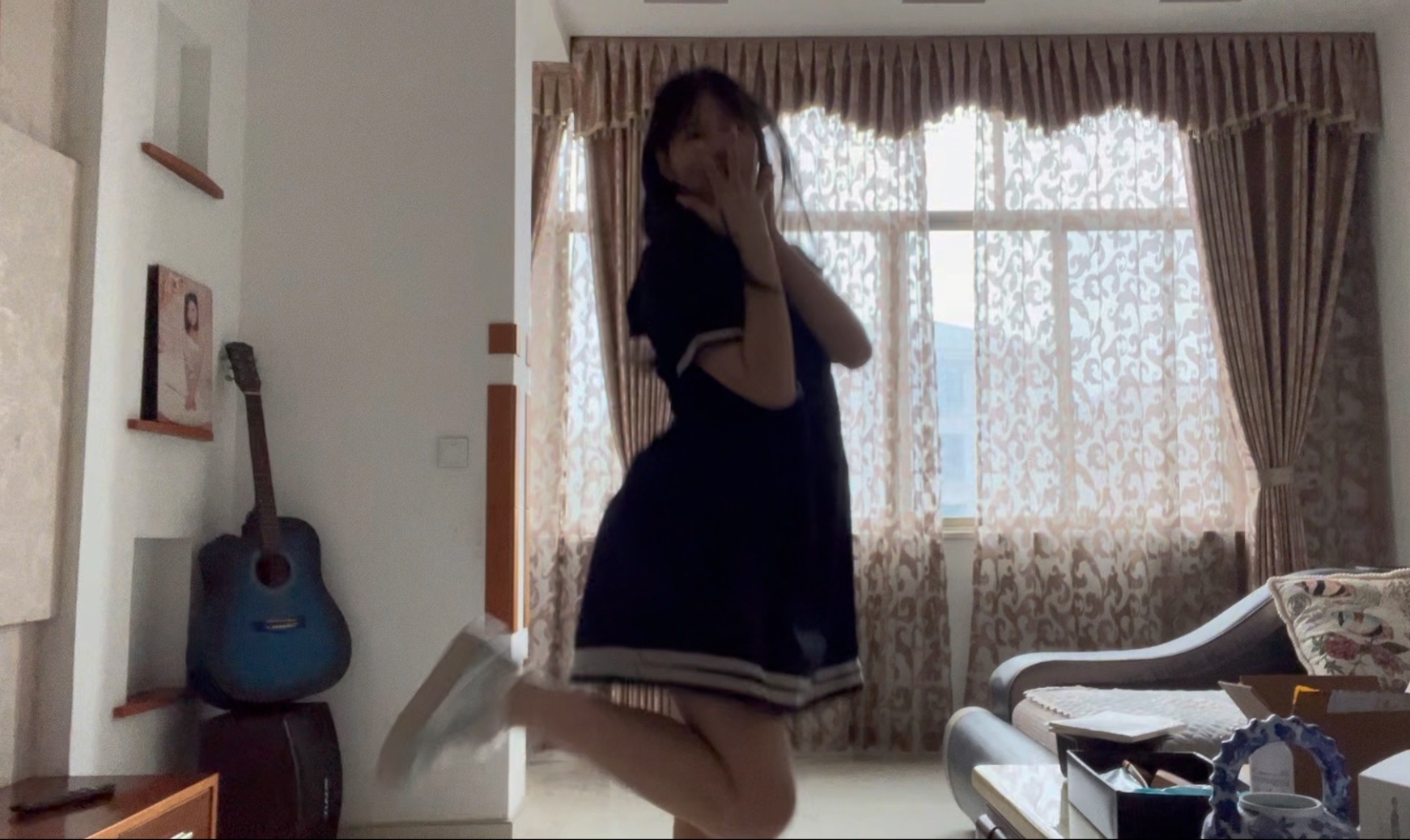 【有我饮料】忧郁的心情～太热了于是在家跳！