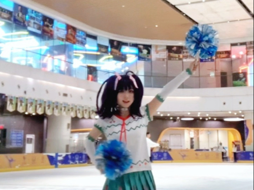 小要冰场的hop step jump！