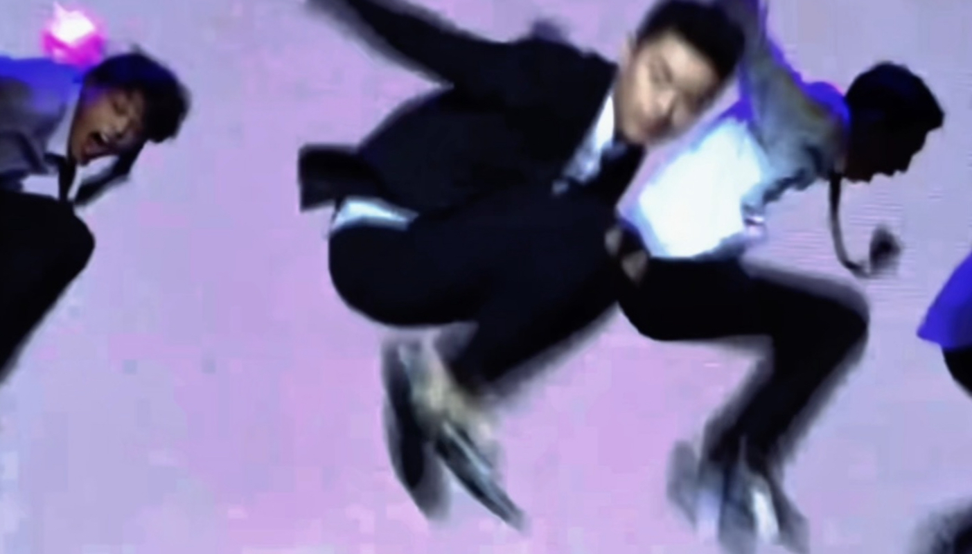 欢迎收看角雕起飞（bushi）舞台变装版