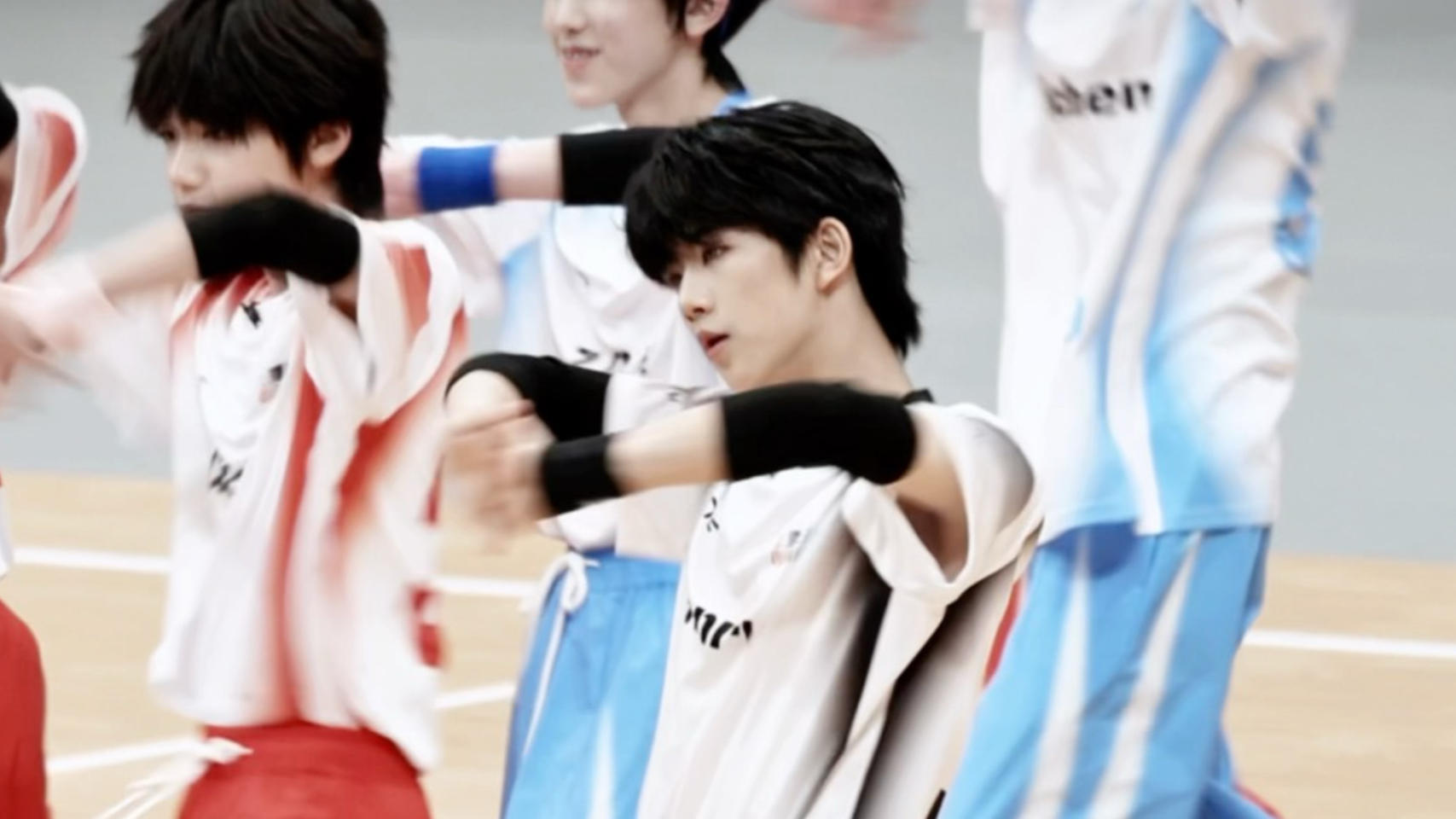 小练习生的运动会随舞力度卡点爽到飞起！路人速进！【张函瑞】