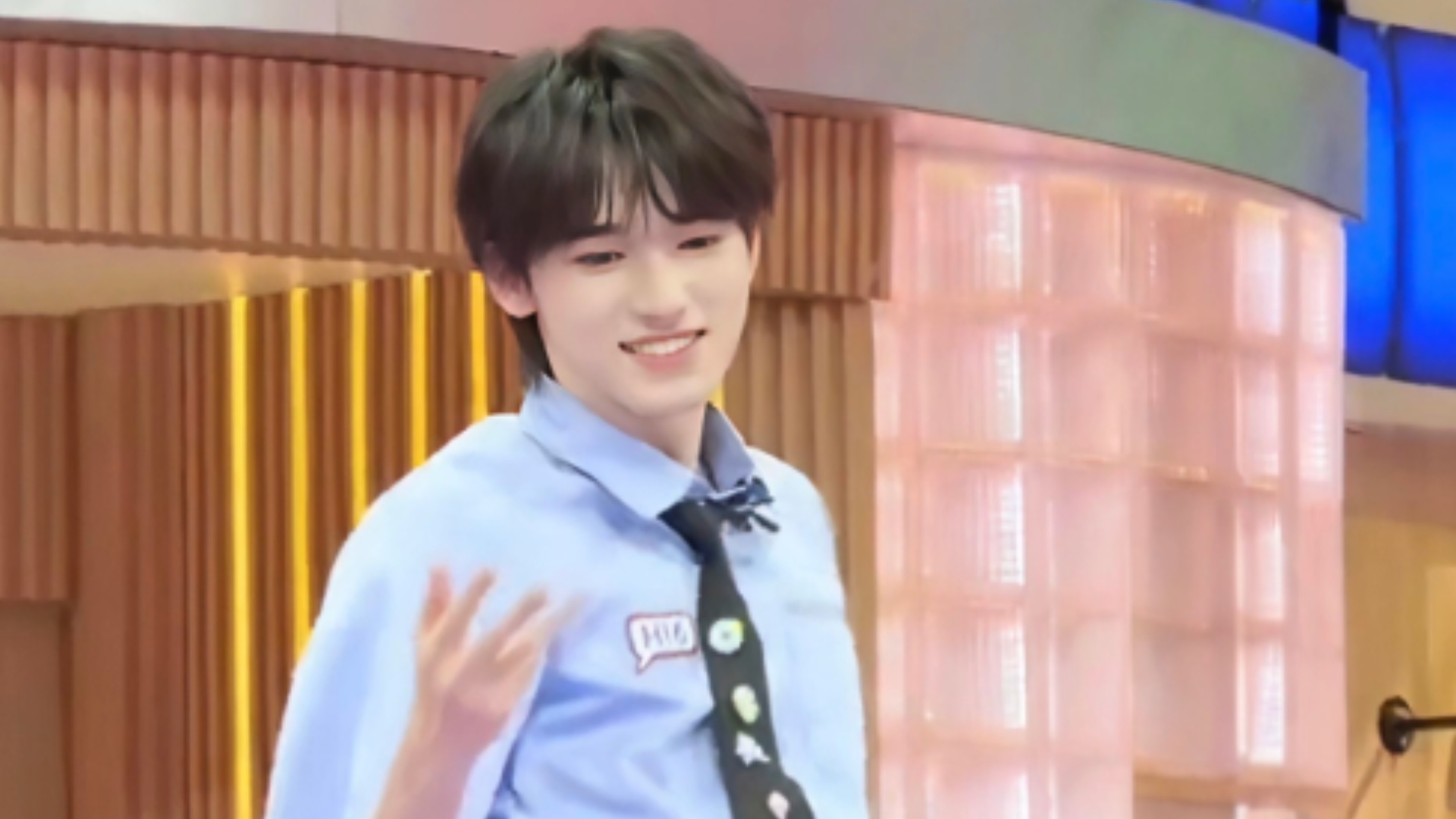 没有乱七八糟脏东西的加绒摇更加赏心悦目！