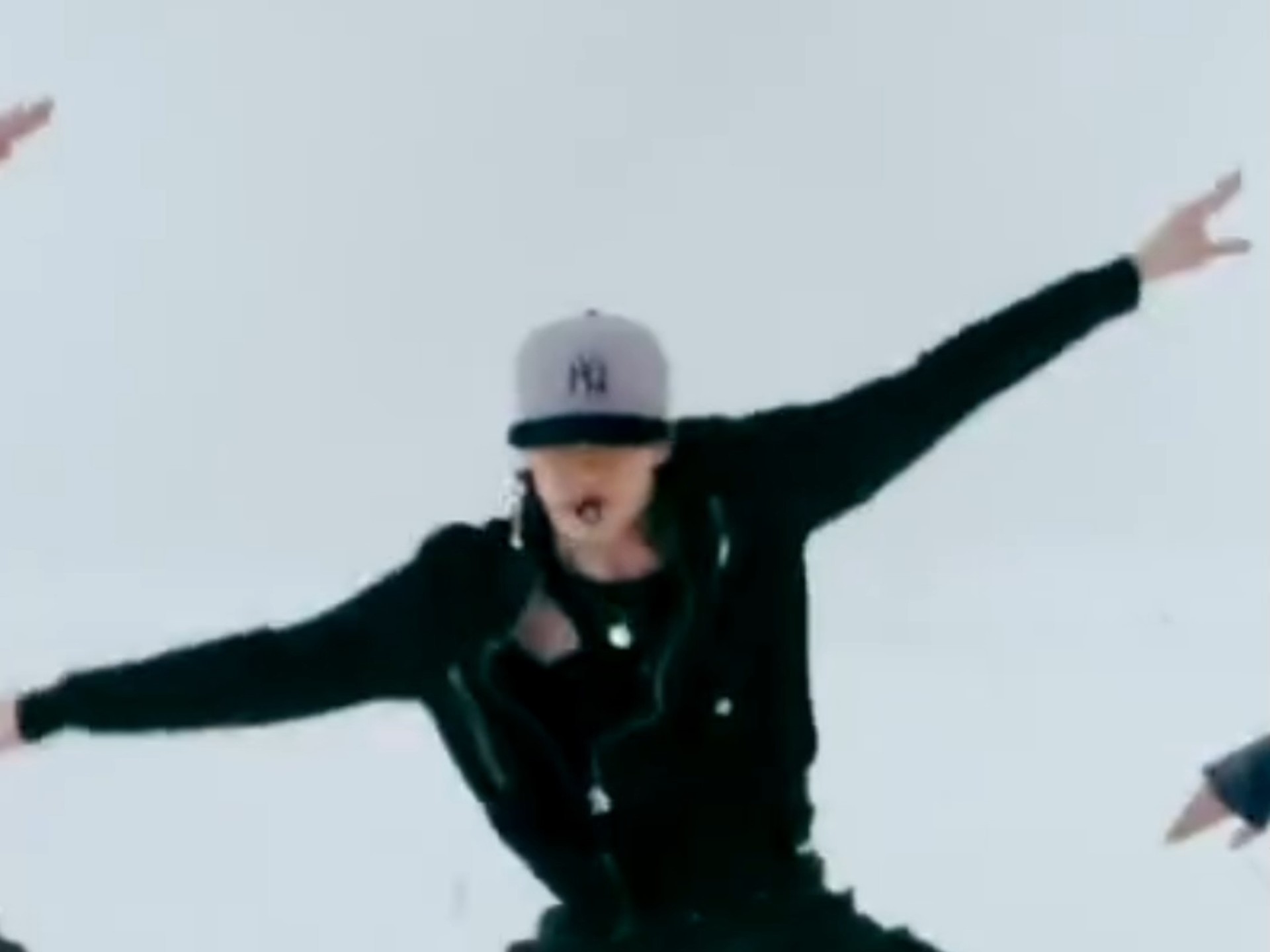 【SOHEE Focus】Make me so crazy！《Monster》cover by RIIZR