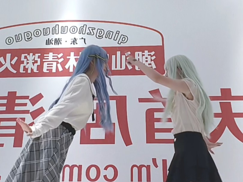 和小睦一起跳舞~