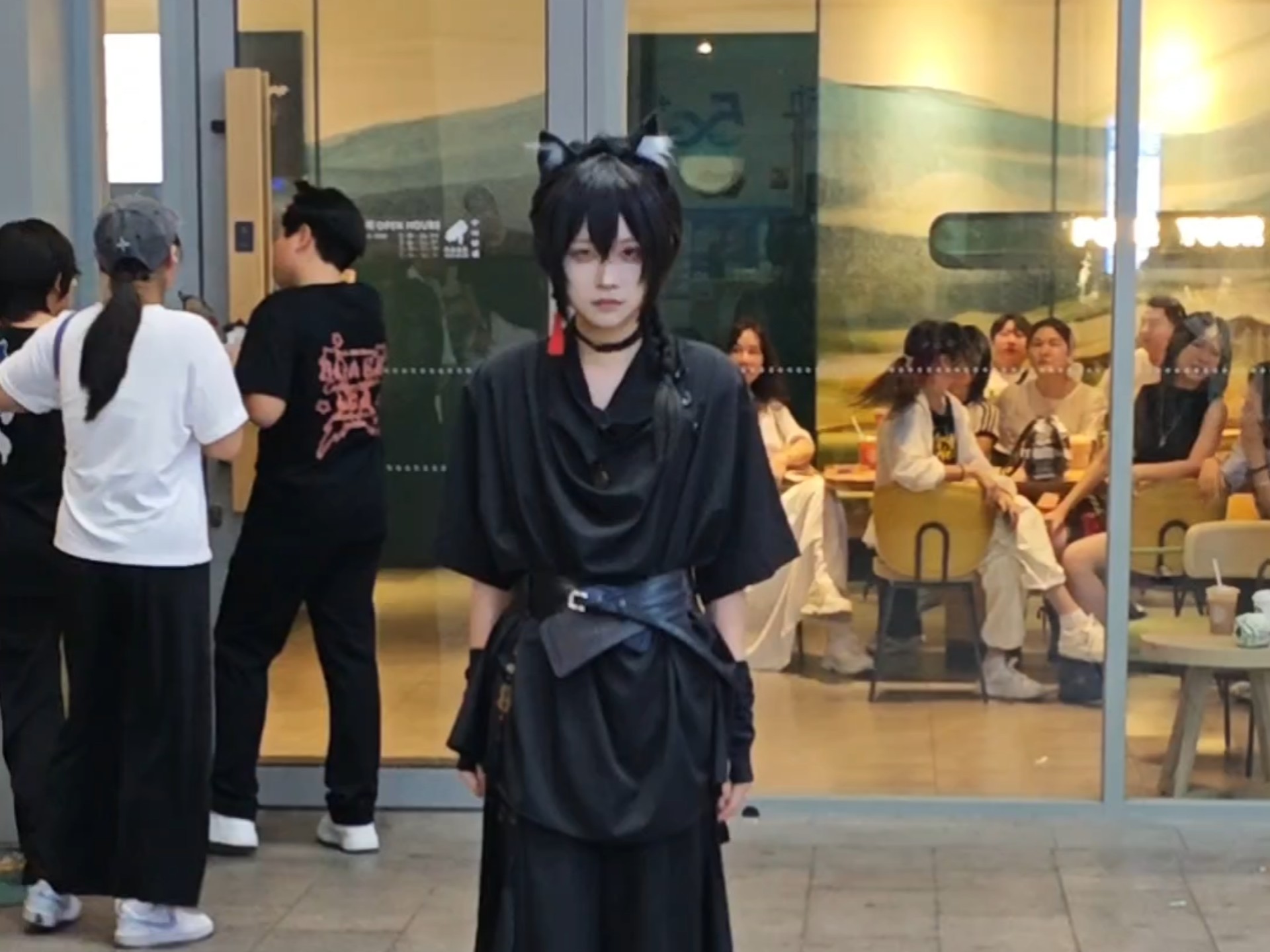 出oc路演爽跳贱侠