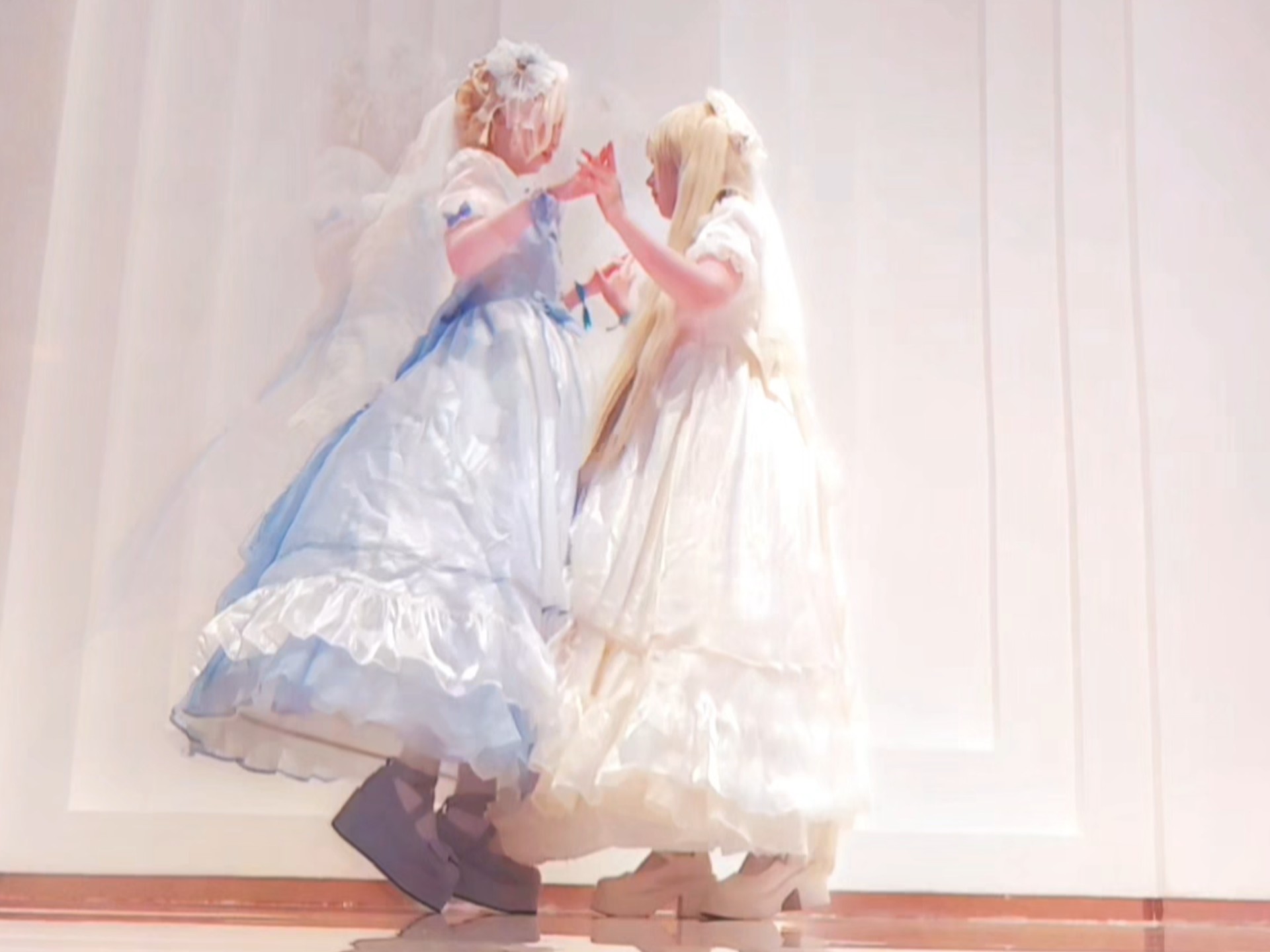 米英婚礼跳了lover！