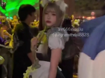 小子，姐姐漂亮吗？