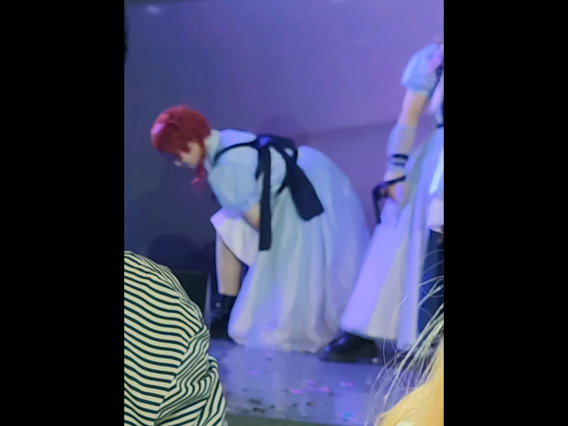 又在跳这个新世界