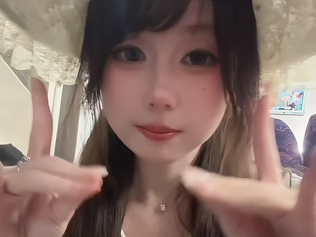 (*☻-☻*)