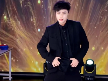 [激情满月祭]权志龙分龙约瑟老师，激情开跳kai的solo曲，热情力