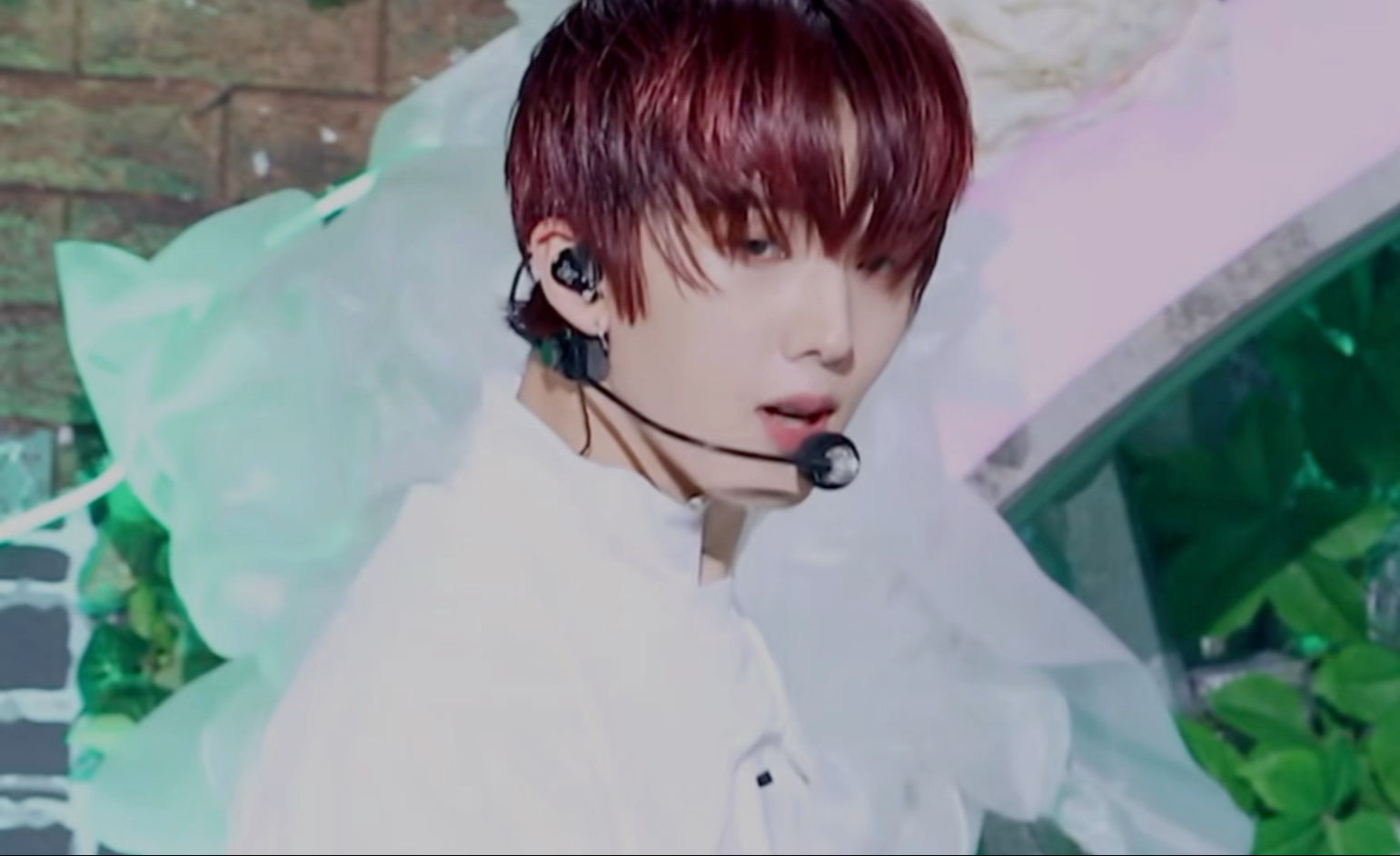 大家不要放过这个朴志晟