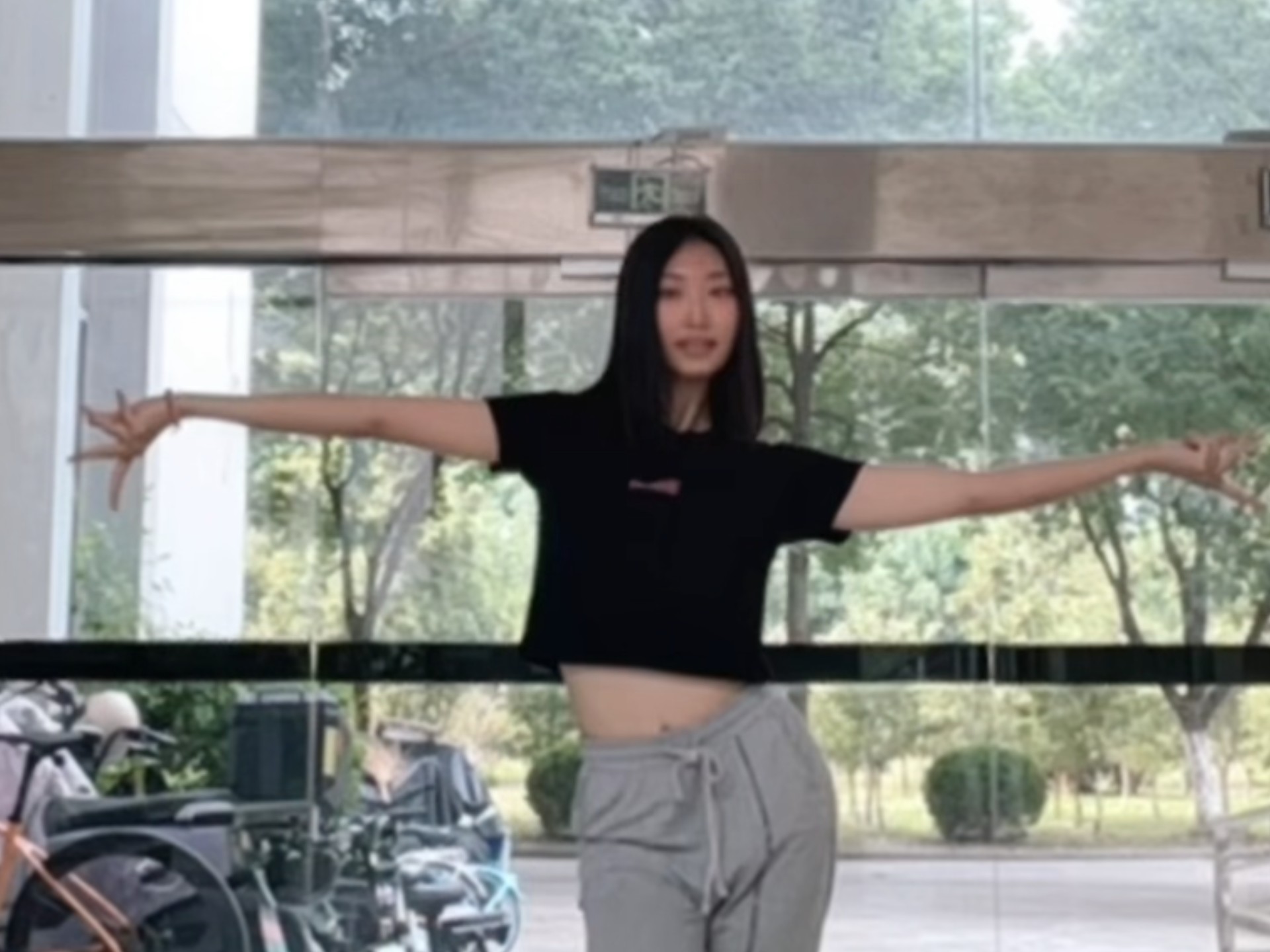 等待小核核回归
