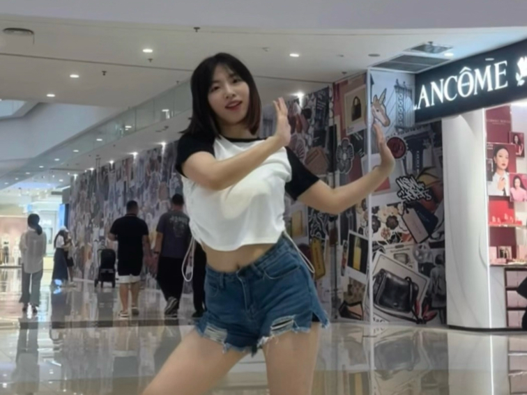 支持这个伟大的宇宙宙歌火遍宇宙fancy~