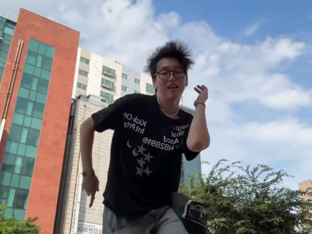 不错哦～舞者翻跳CORTIS-《GO》