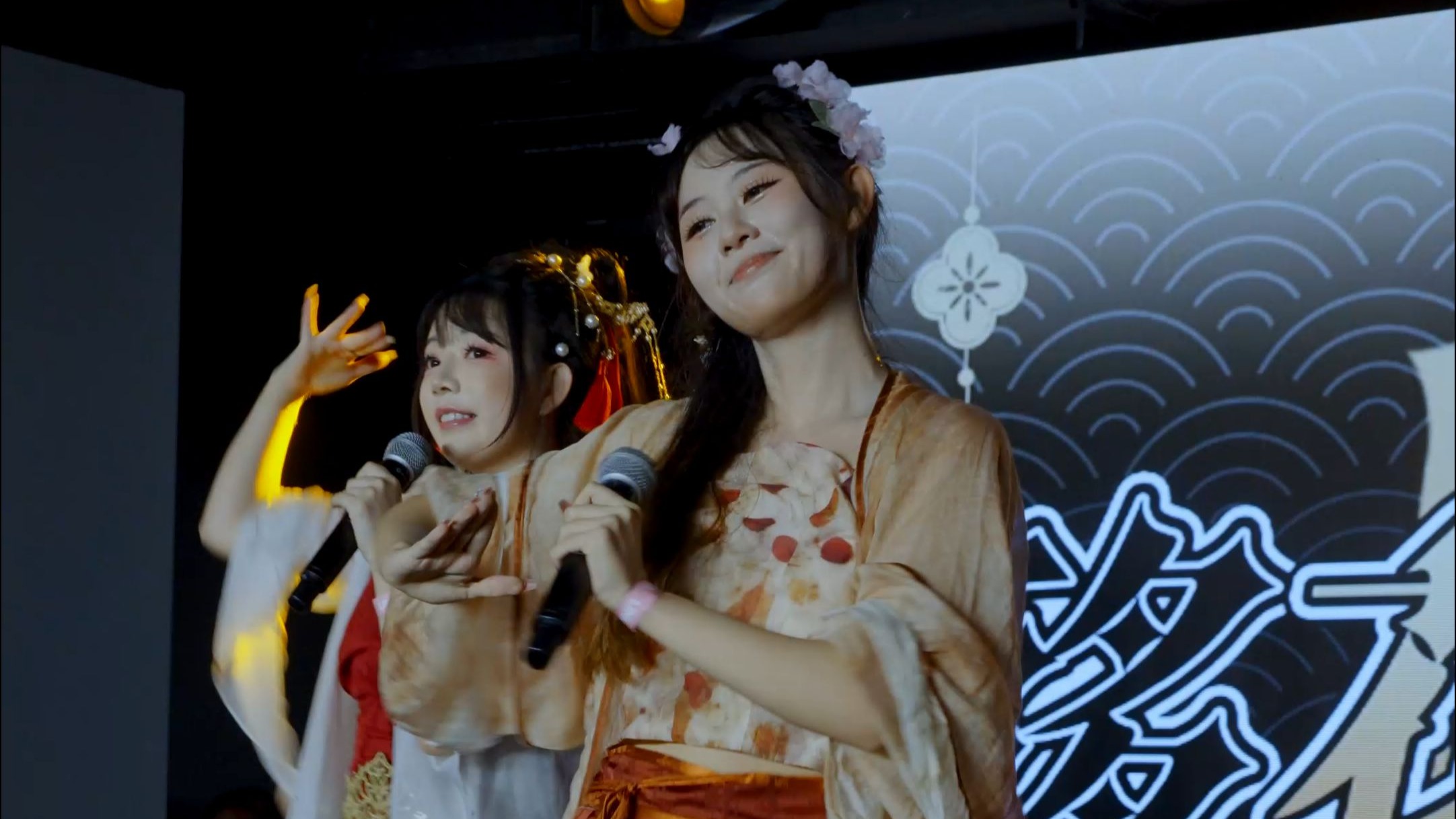 【竖屏拼好拍】移花十二月-小桃枝Momo (2-2)  20250831 LINK