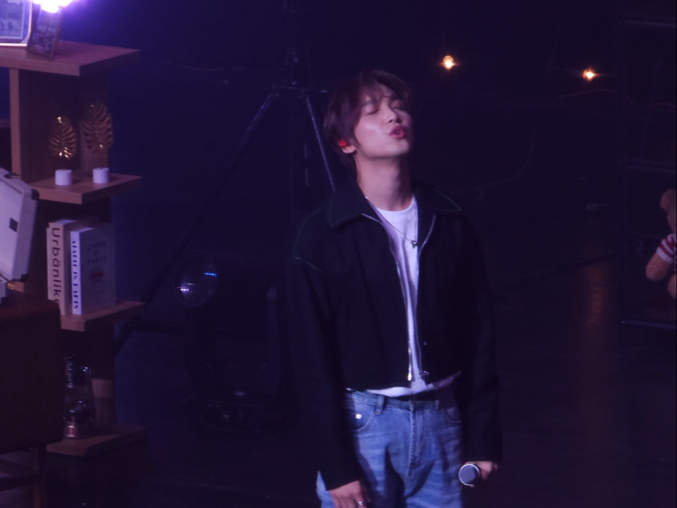 【楷灿生日会wait on me challenge全过程!!!】不愧是地租公