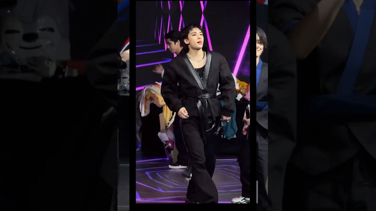 Hyunjin 250831 粉丝签售现场✨ Blue Dream Media