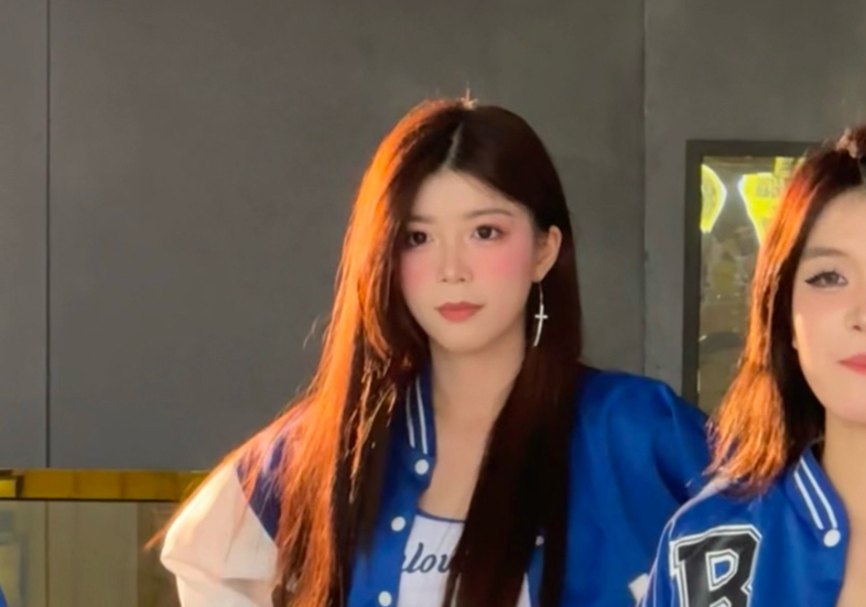 元气女团选手回归！（演出间隙拍的challenge～