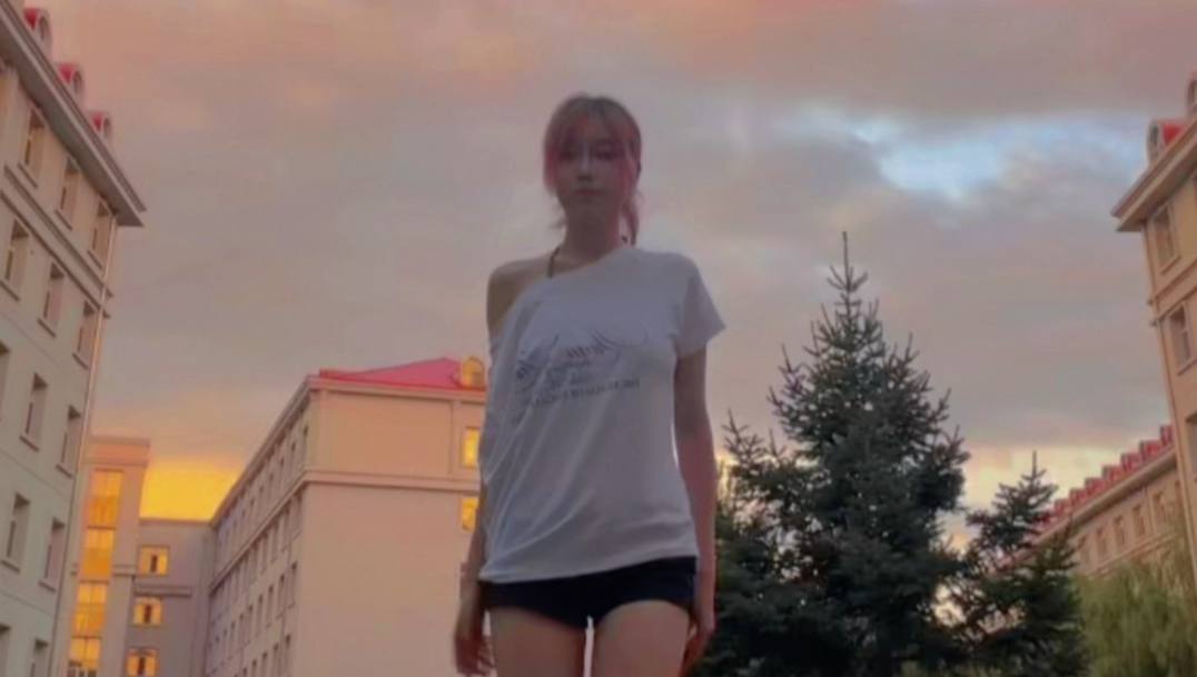 哈尔滨的天是蓝蓝的天～