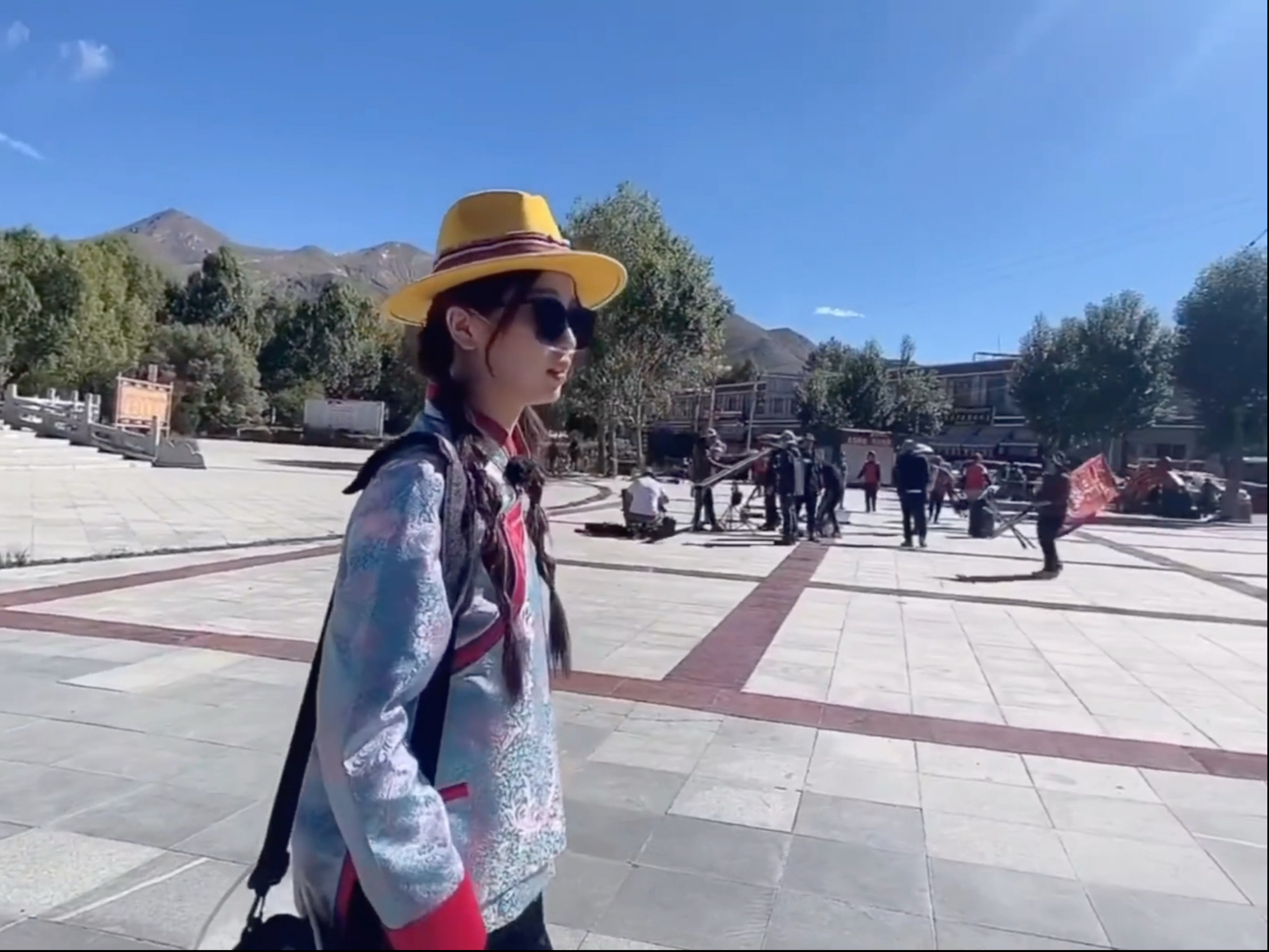 20200830 虞书欣 “甜欣放送”西藏综艺录制幕后 你的旅行青