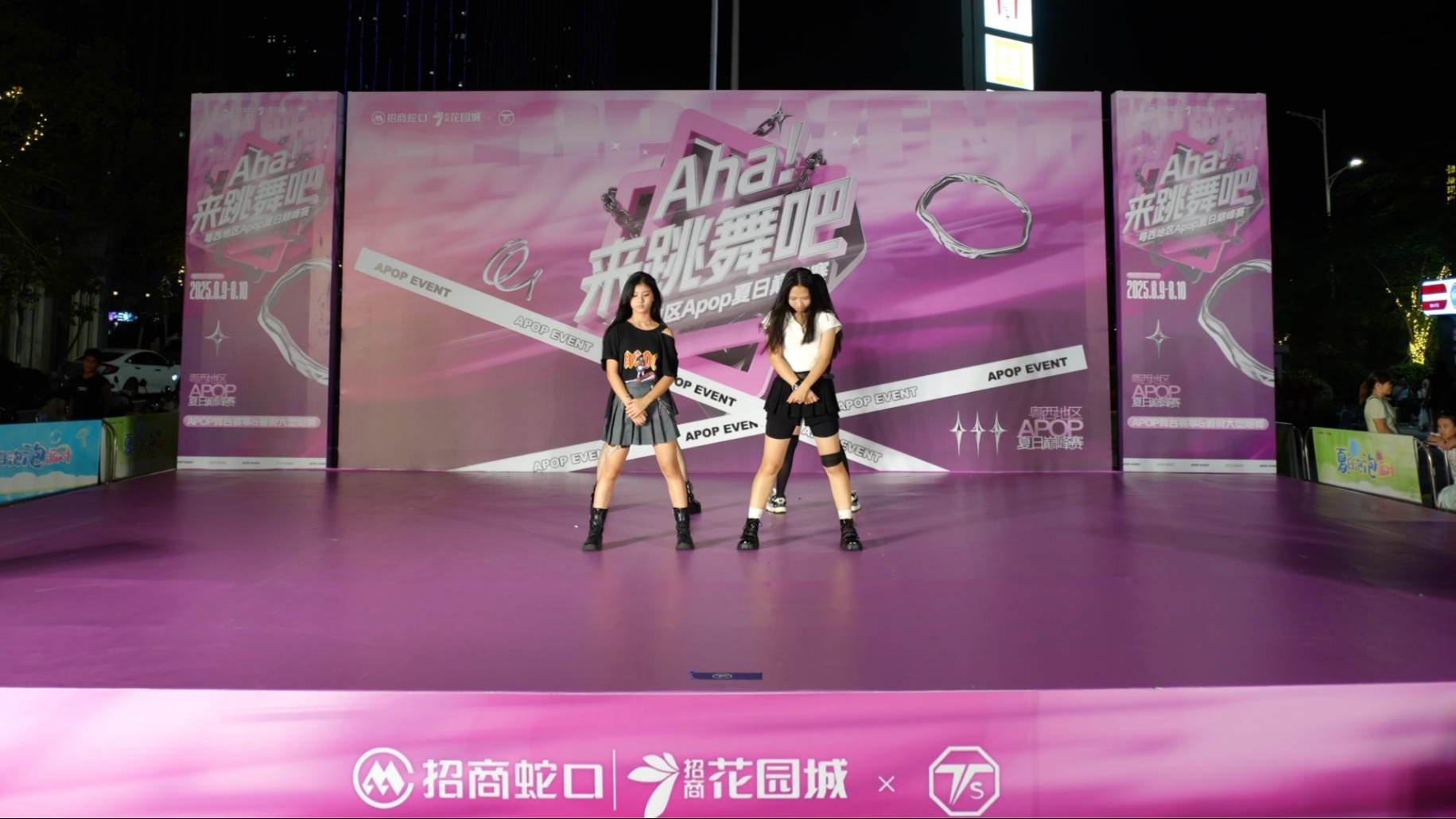 挑战全网最还原翻跳！！超绝王炸组合两大学生+两小学生翻跳BLACK