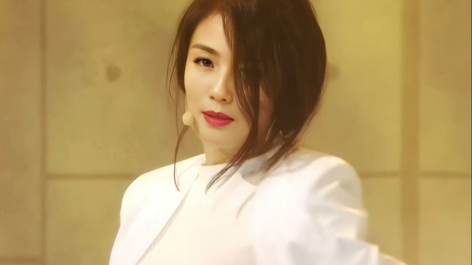 AI刘涛换脸朴智妍-《一分一秒》