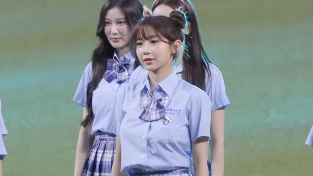 【校服舞台】李珠珢学生服造型开场舞 青春感爆棚✨