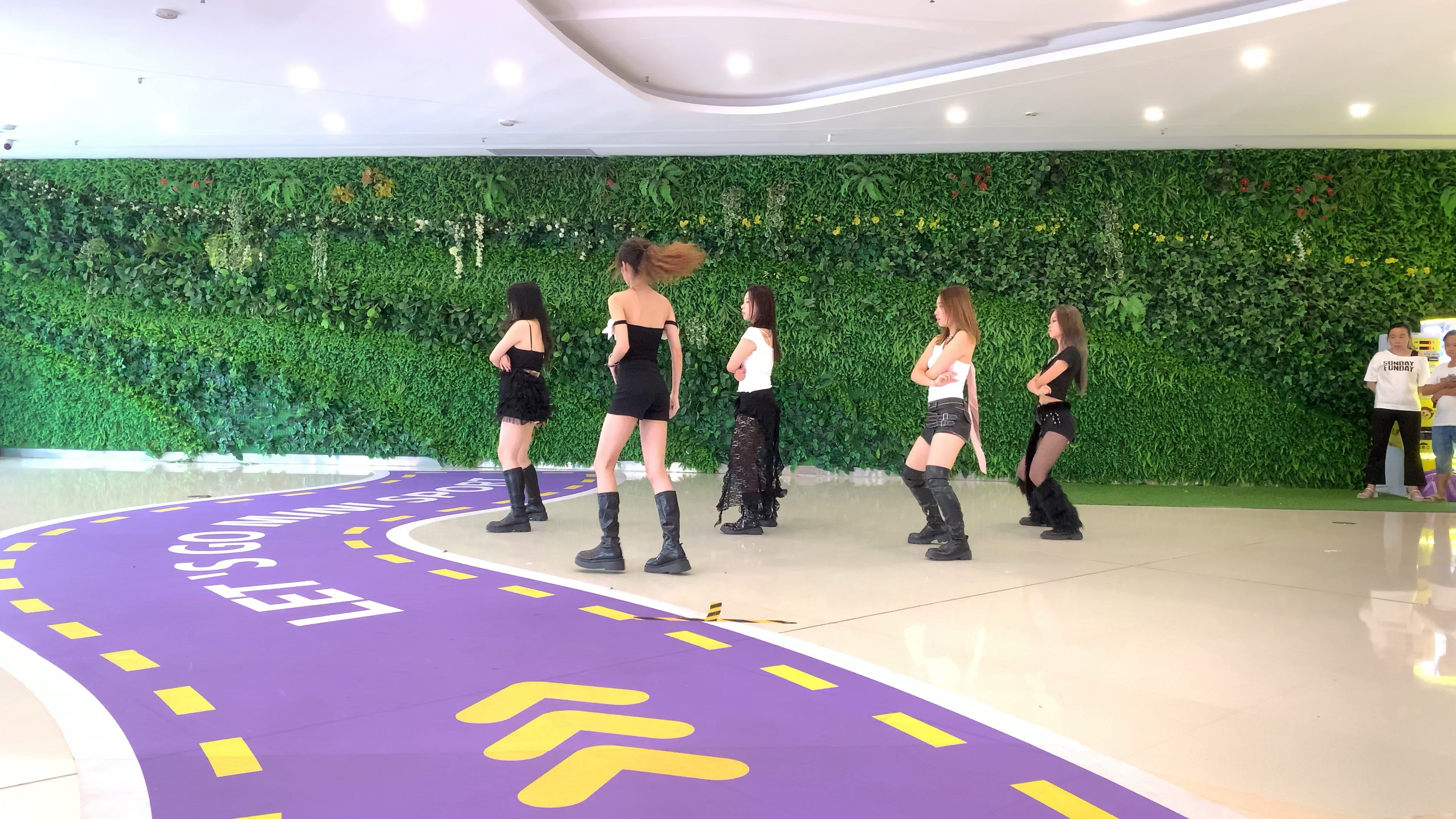 广州KPOP路演 JJ随机舞蹈 合生广场 250830  路演 45