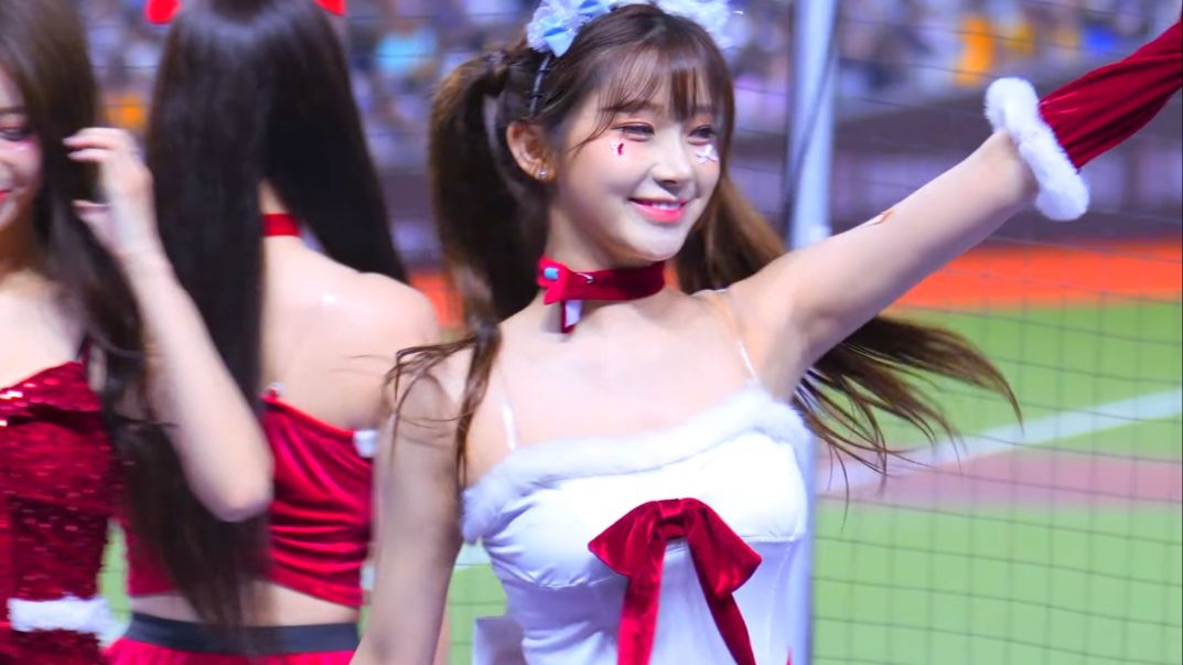 圣诞珠珠宝贝舞台