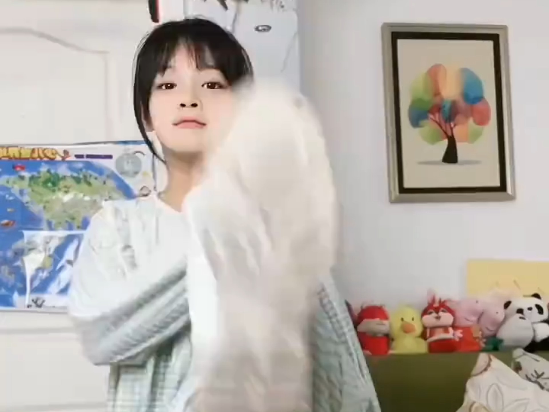 刘雨萱四次翻跳《科目三》，你最喜欢哪一版?