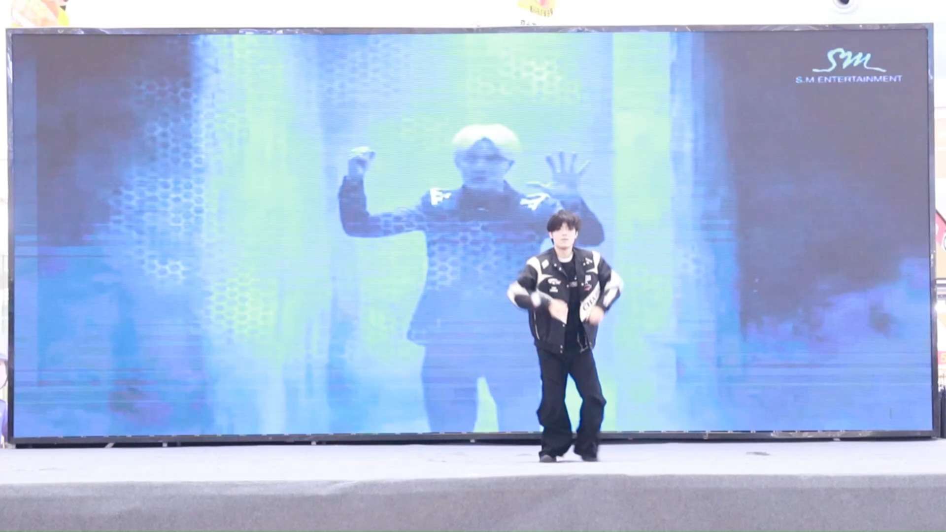 SM30th Tribute Performa