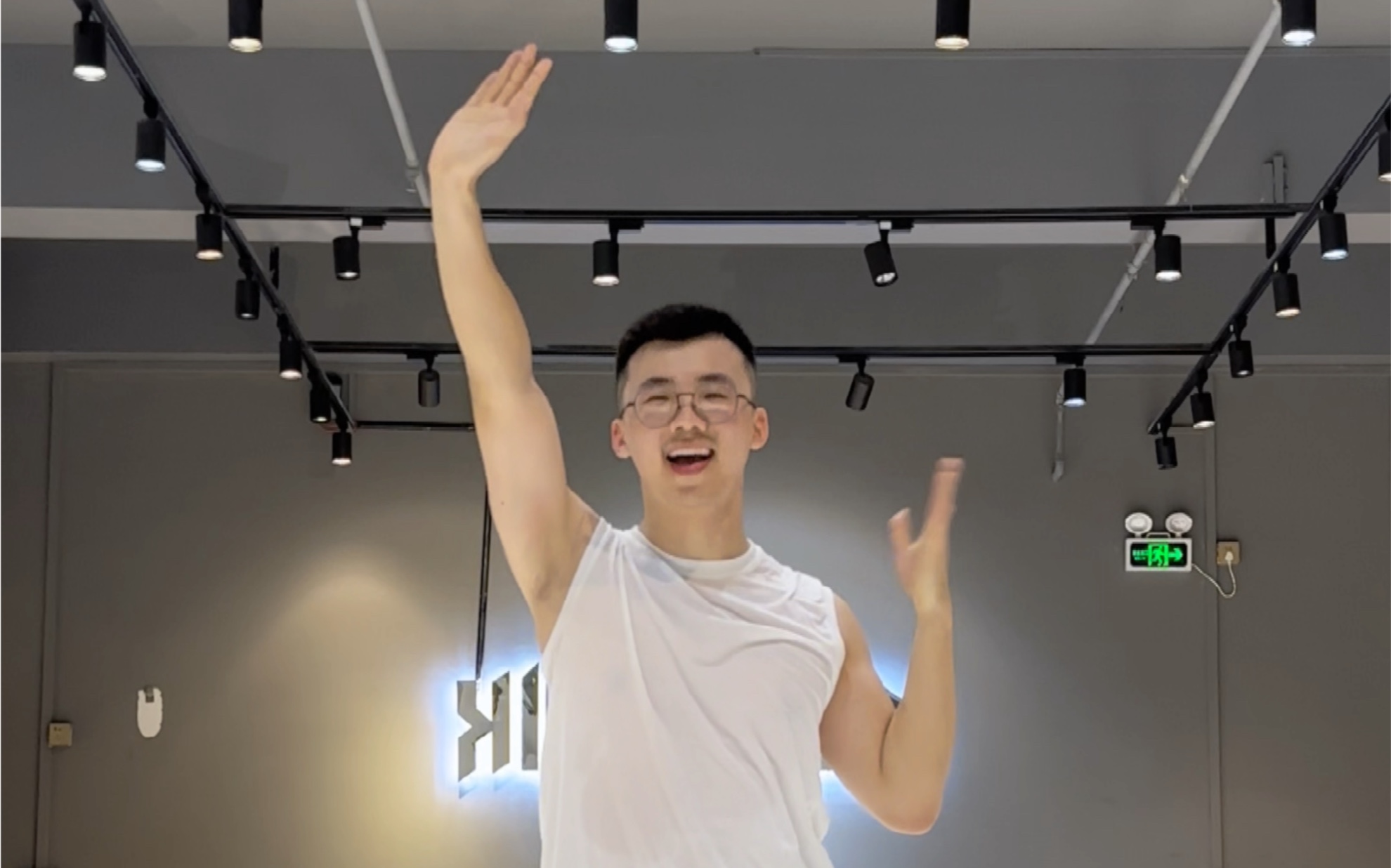 【Deja Vu】rescene 这个手部动作太漂亮了～