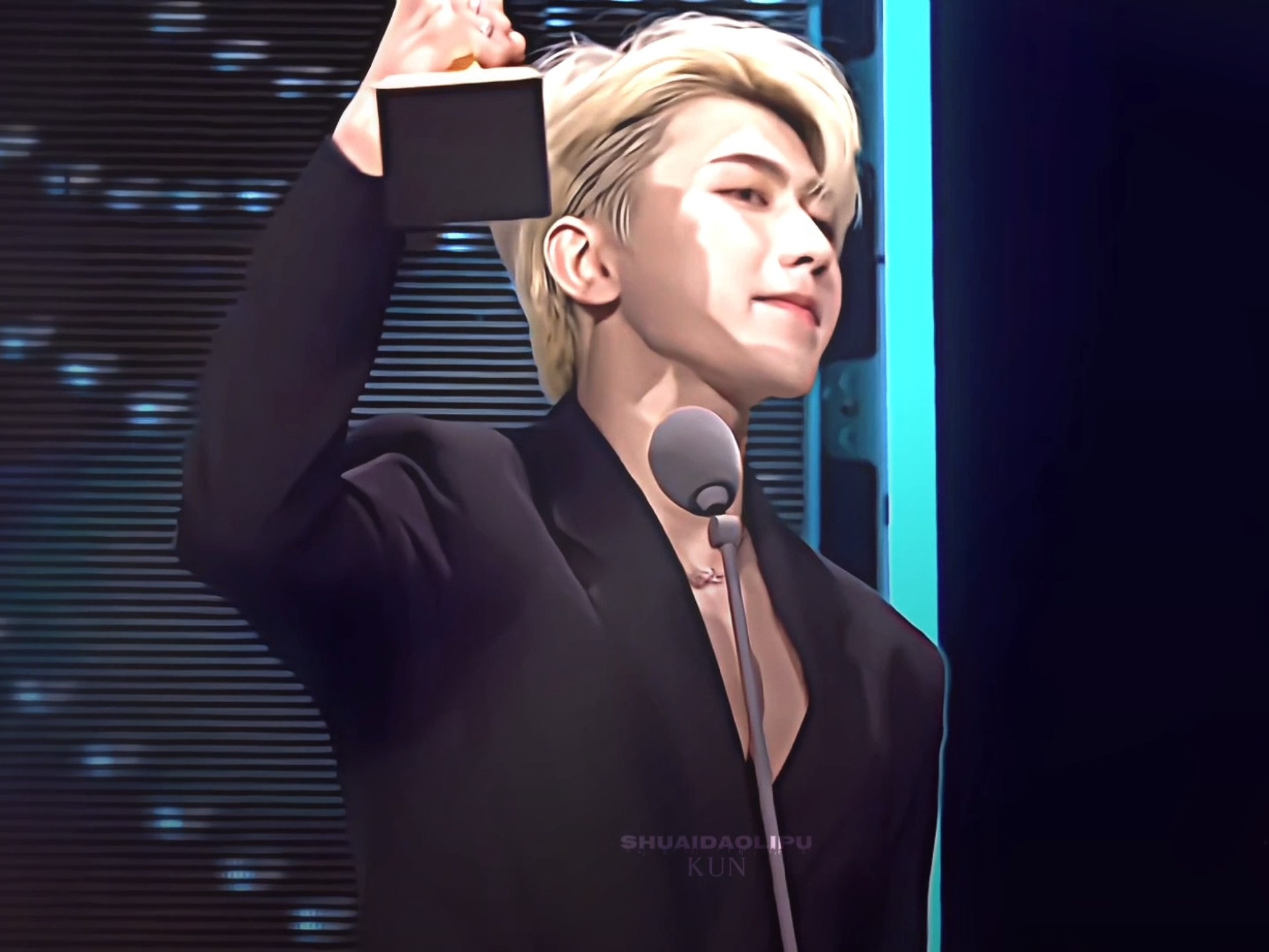 “那就继续怀着少年的心做先生该做的事情吧”