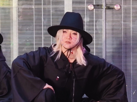 我画了这个妆上别的路演显得我很二啊