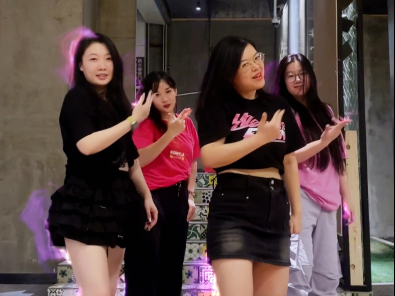 【Wendy Fu】气血十足的：嘿！刀马刀马刀马！