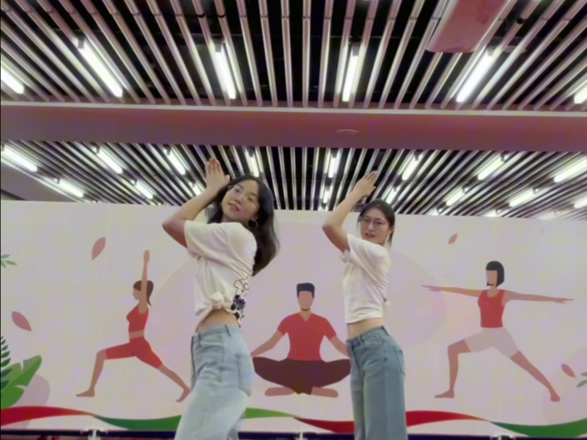 【AOA短裙】cha—也是赶上了末班车