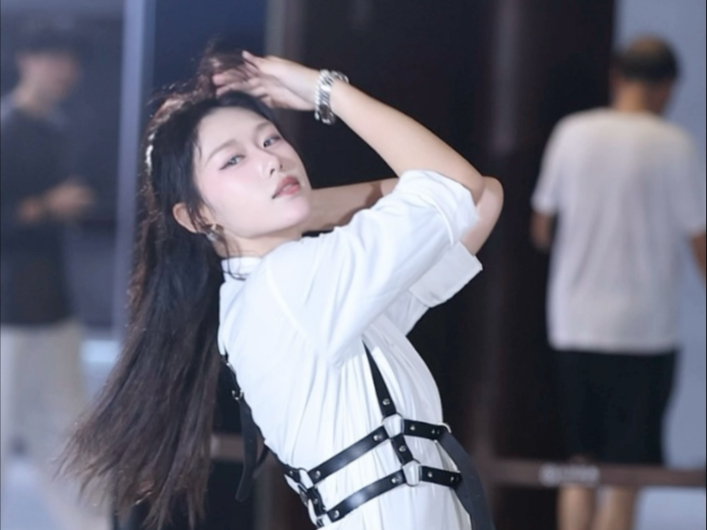 性转版？meovv cover- abracadabra gawon位