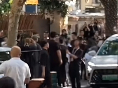 八月我就这样骑共享单车奔向张元英