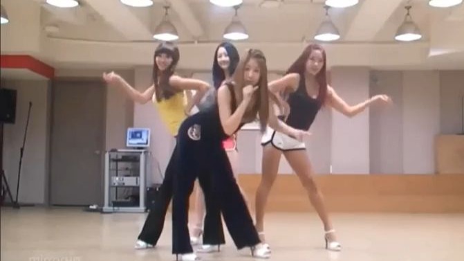 【收藏】Sistar-Over&How Dare You 练习室版