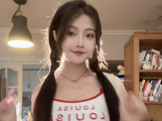 嗨~姐姐来了 今天是双马尾耶