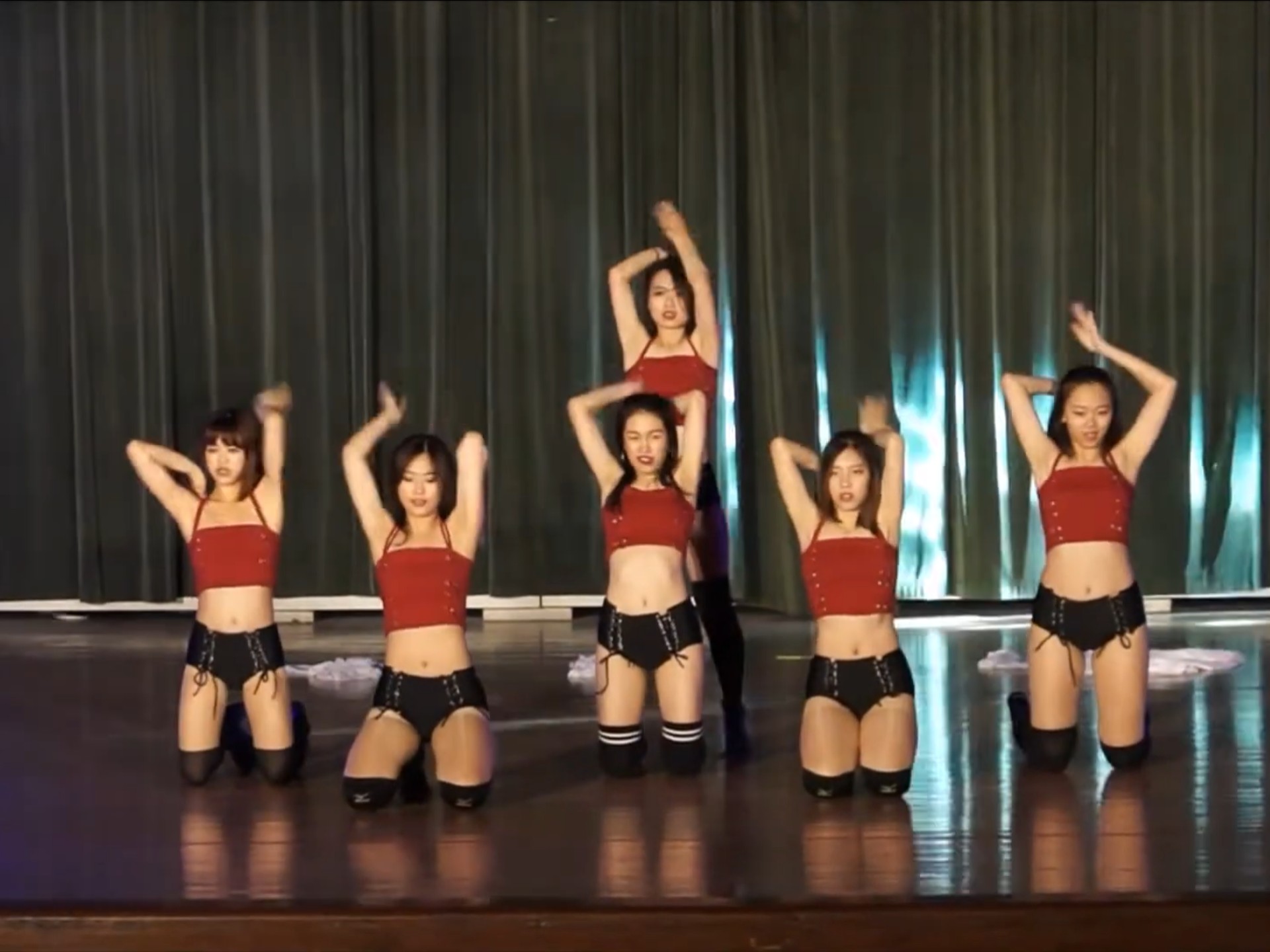 嘉大热舞‖大一小学妹kpop跳不停