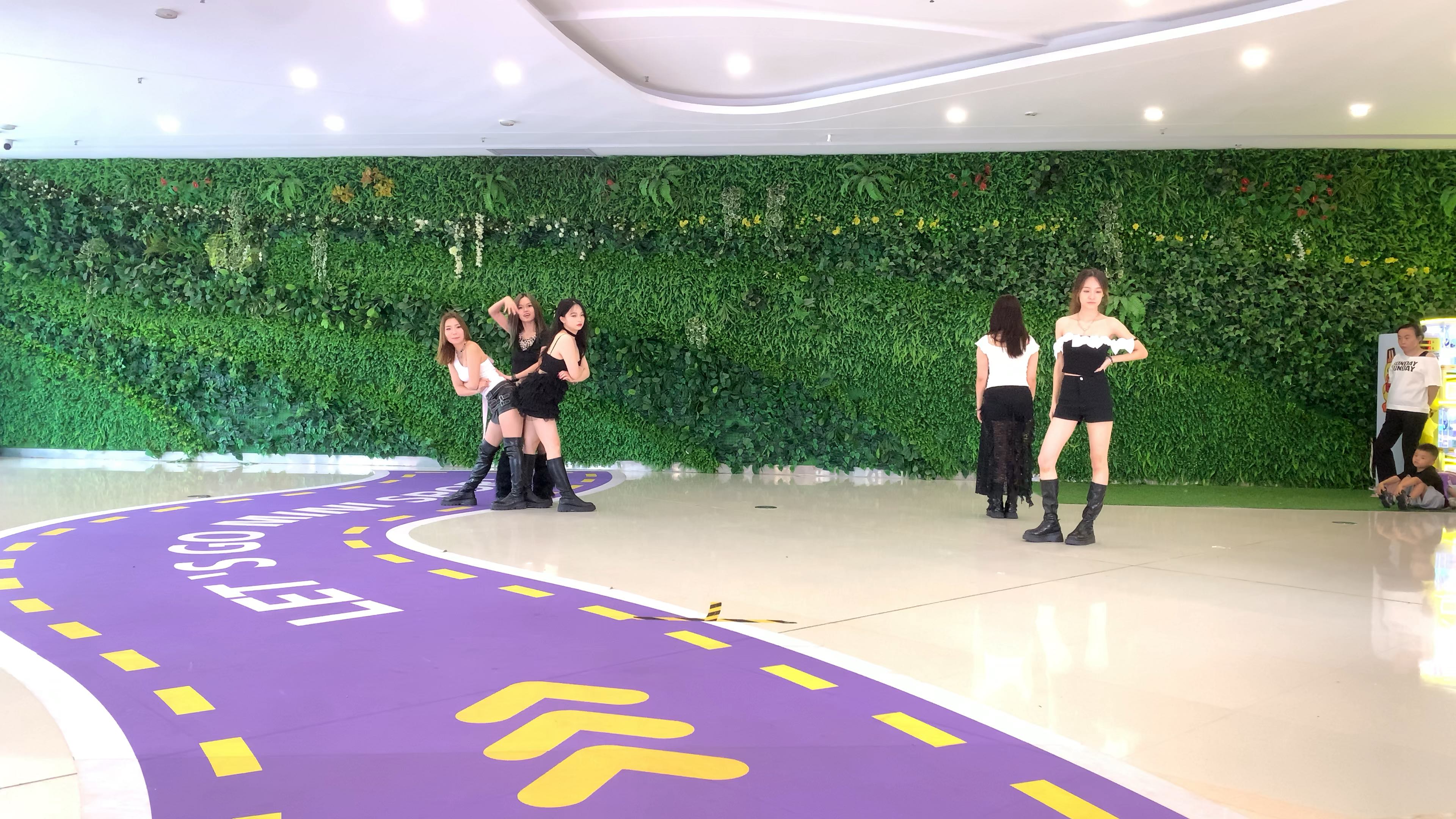 广州KPOP路演 JJ随机舞蹈 合生广场 250830  路演 44